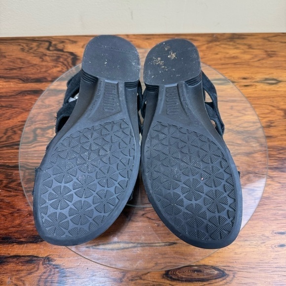 Munro Corine Sandals in black leather suede - Picture 14 of 15